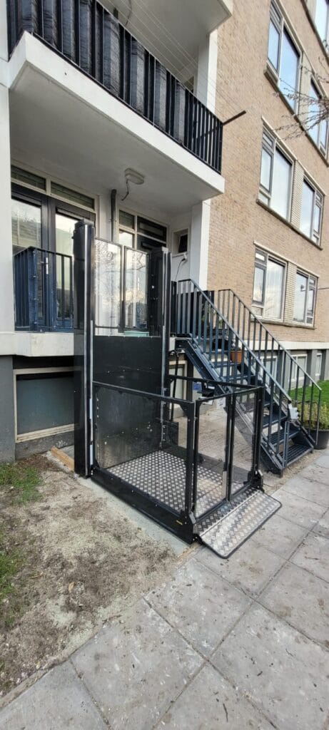 hefplateau icarus buiten