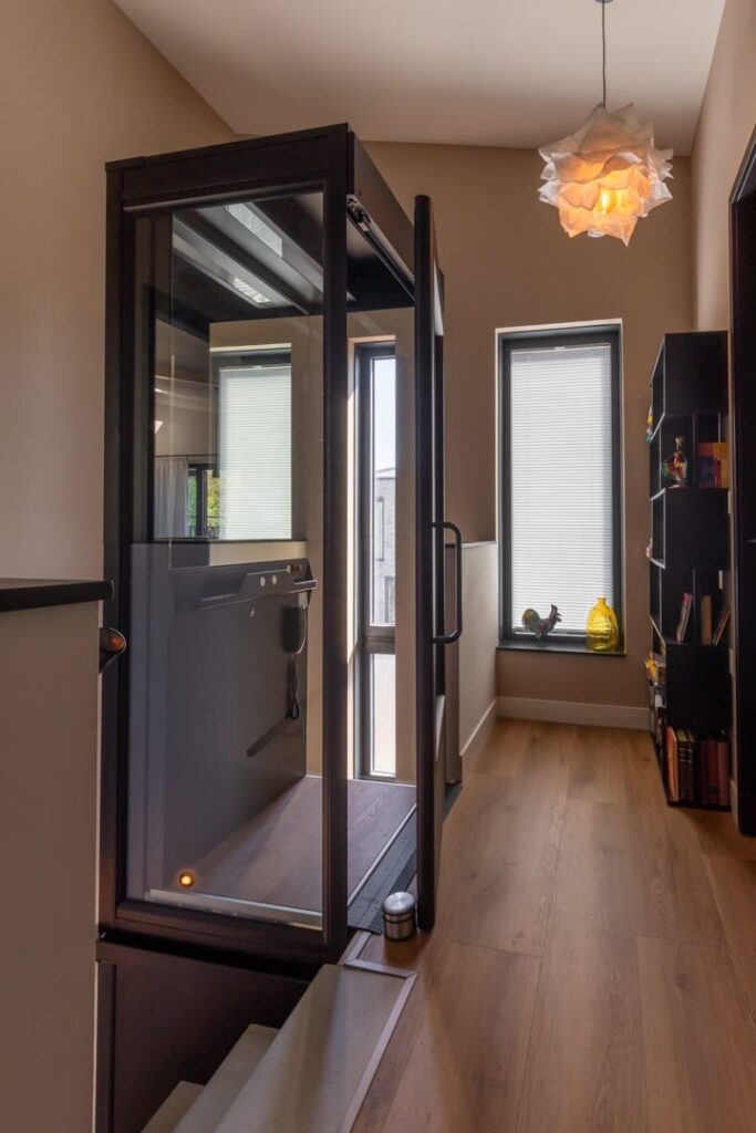 huislift a 4000 glazen schacht