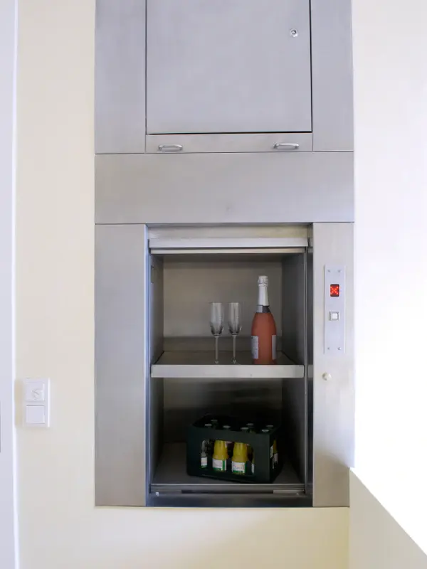 horecalift iso in woonhuis